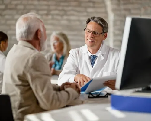 Licensed Medicare Agent vs Online Enrollment Tools: What Reno Residents Should Know